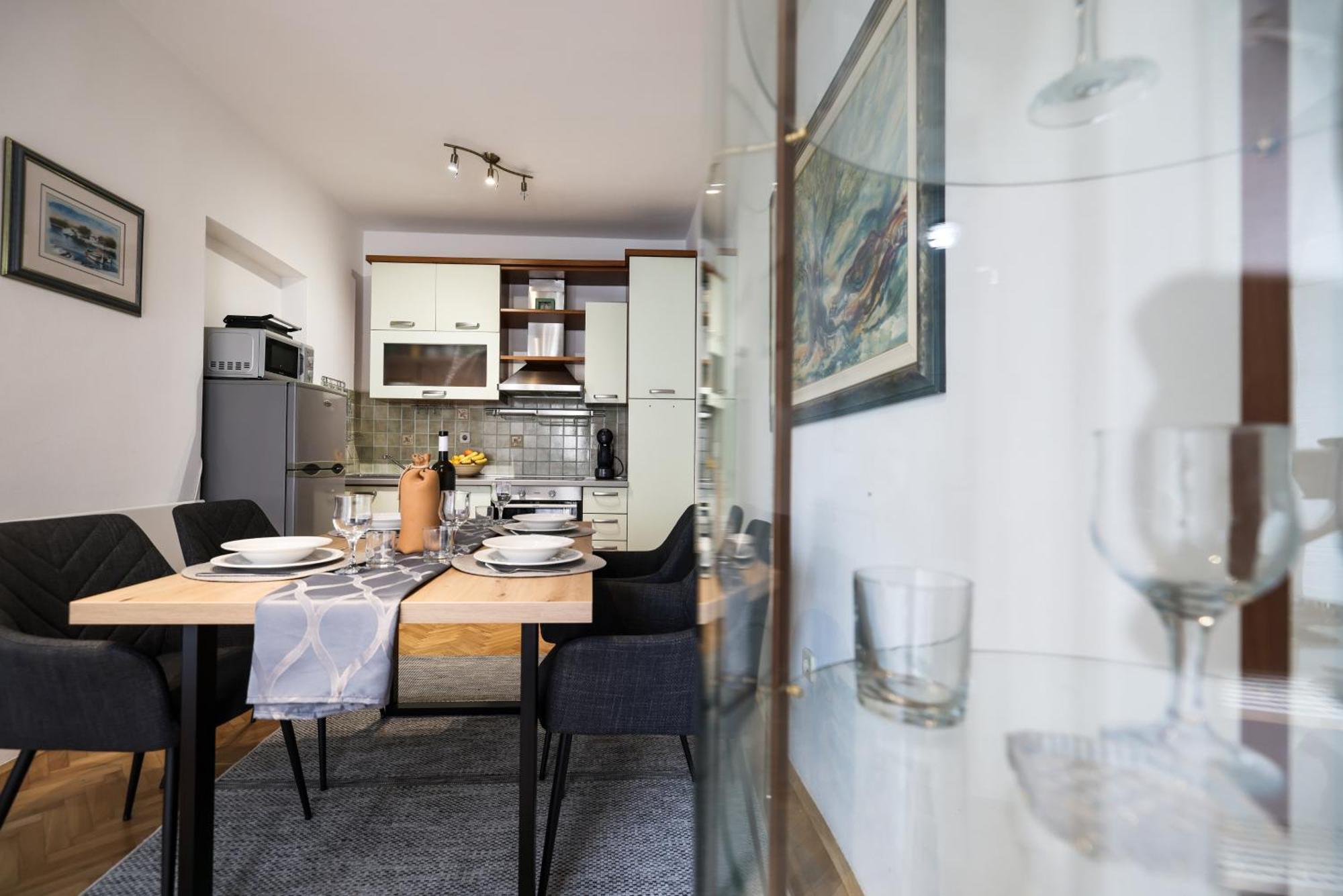 Apartament Elanda Downtown *